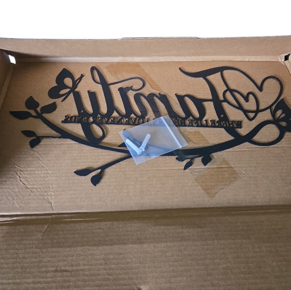 Black Metal Family Wall Decor - Picture 4 of 4